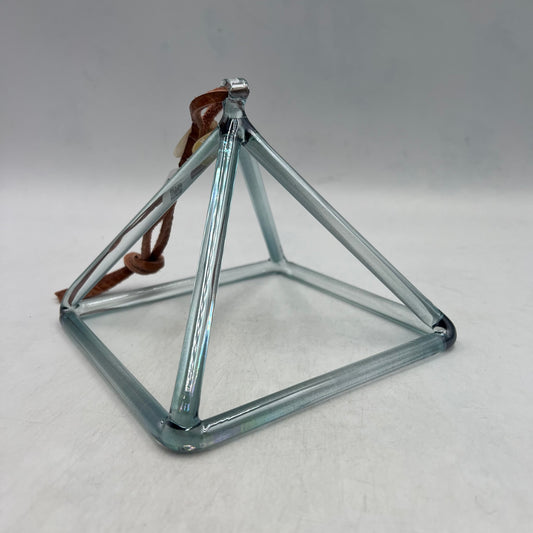 7" F-5 Green Heart Aura Gold Pyramid