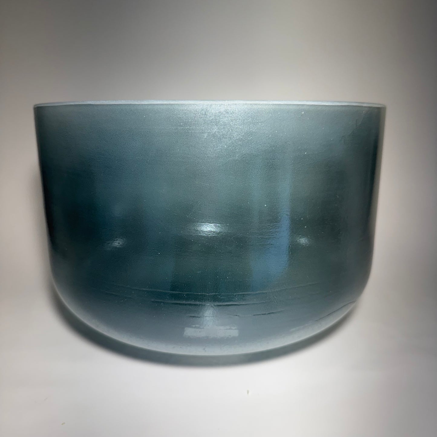 10" C#-15 Green Heart Aura Gold Frosted Rim Inside